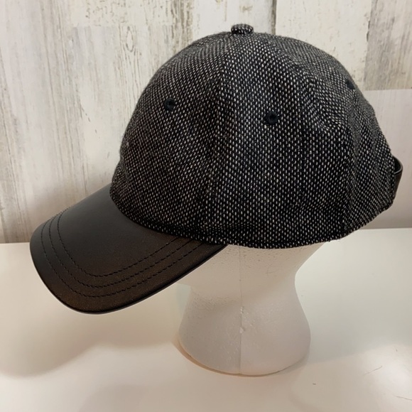 Athleta Black Herringbone Hat Cap Baseball Classic Casual Spring Fall Outdoors - Picture 8 of 8